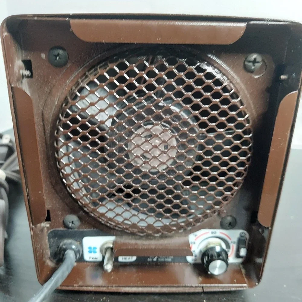 Vintage Pelonis Disc Furnace Portable Electric Heater Brown USA P-861 TC/VHC
